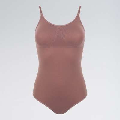 Silky Dance Seamless Low Back Camisole with Removable Padding (Dark Nude)