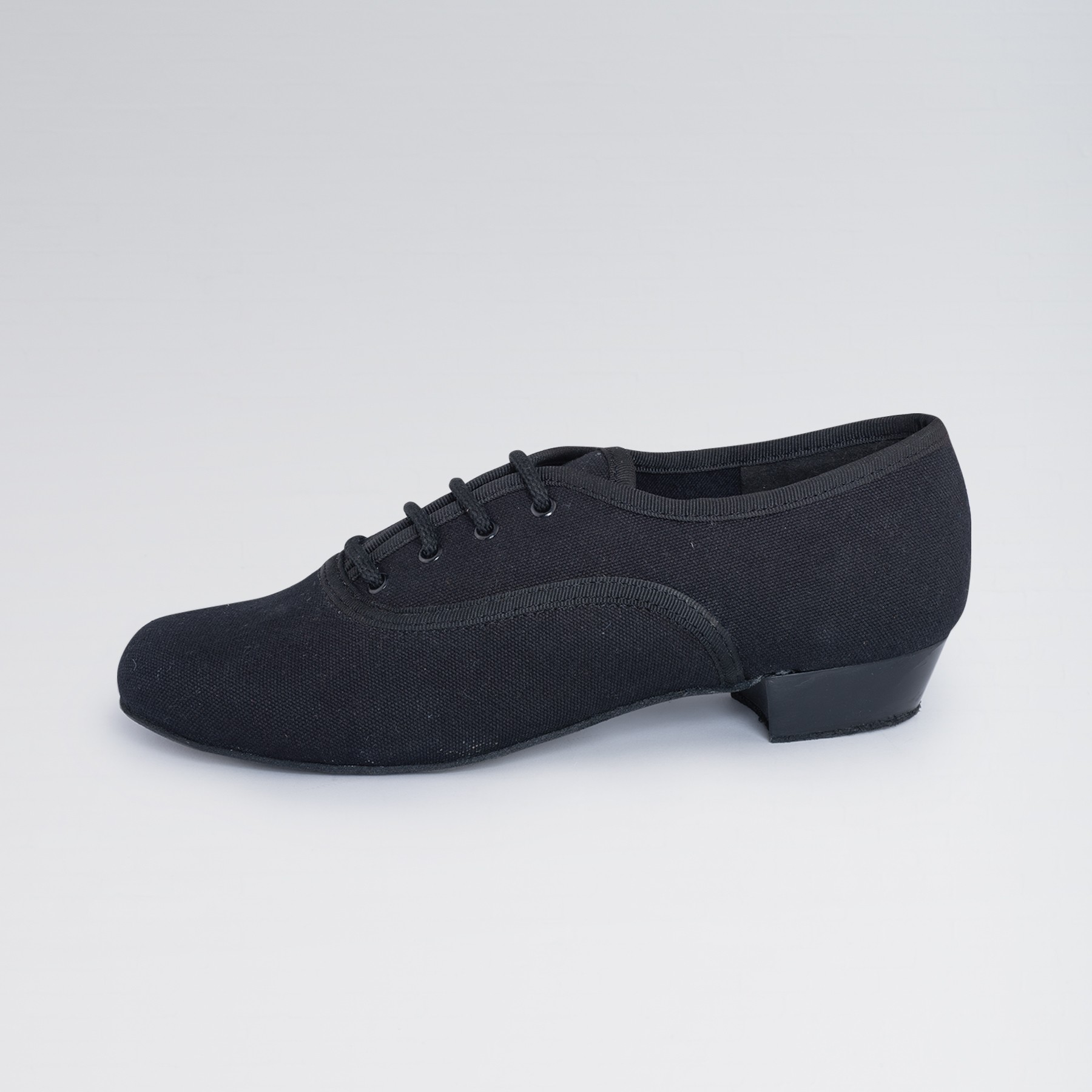 1st Position Standardschuhe mit niedrigem Absatz aus Leinen