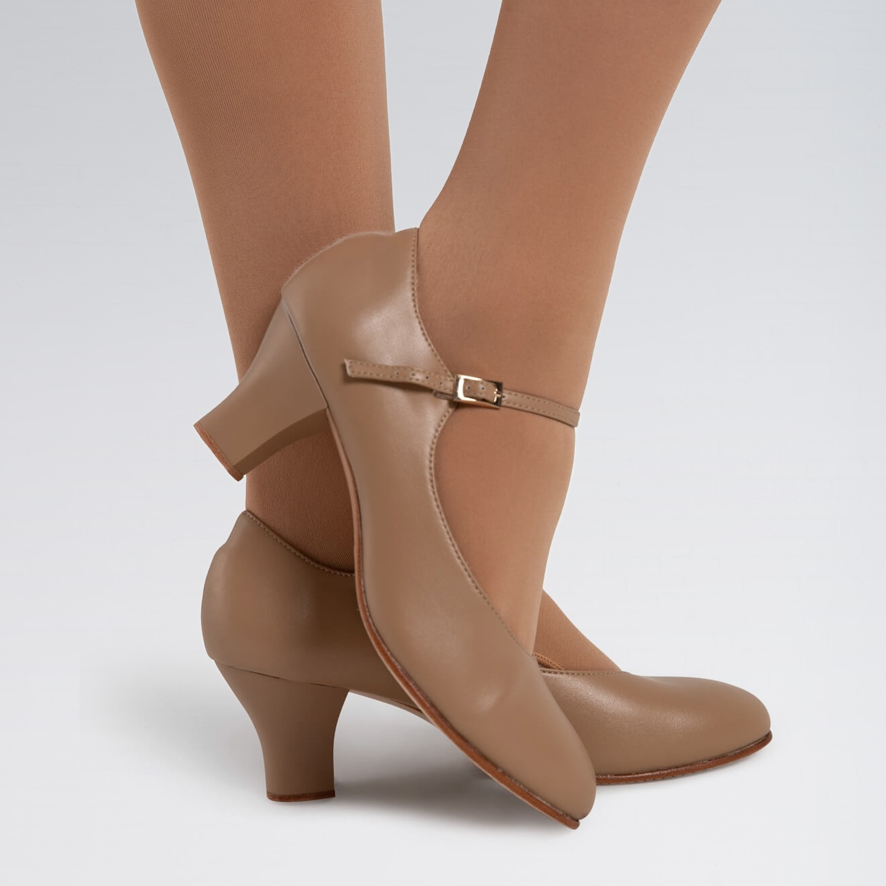 Capezio Mia 2" Character Shoe (Caramel)