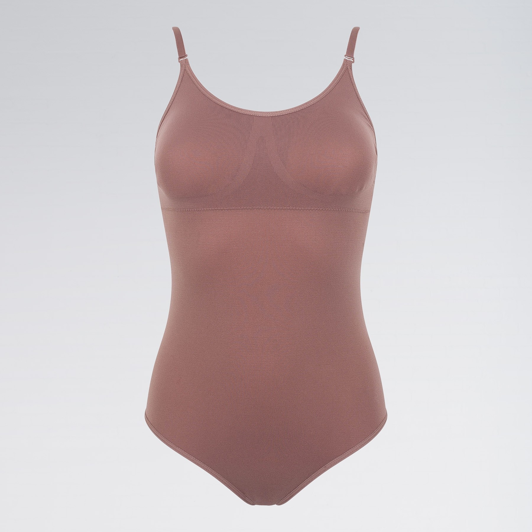 Silky Dance Seamless Low Back Camisole with Removable Padding (Dark Nude)